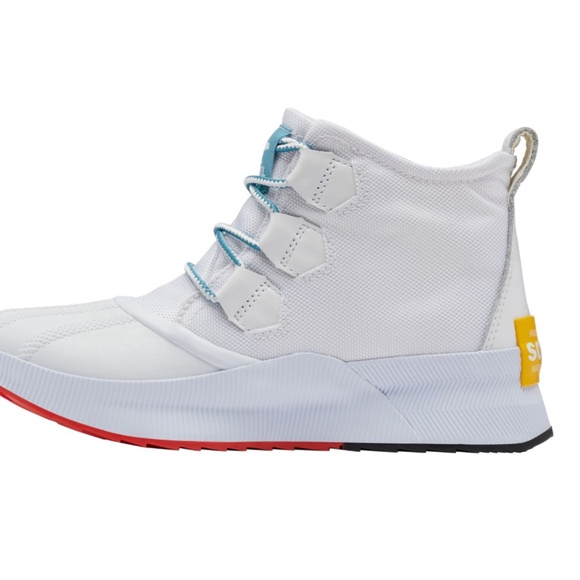 SOREL Women's Out N About III Classic Boots New with Tags - Picture 5 of 8